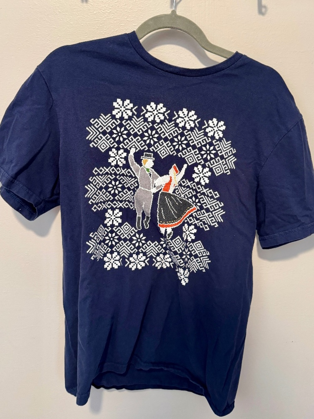 Latvian folk dance t-shirt / Tautas Deju Krekls Unisex Medium Navy blue